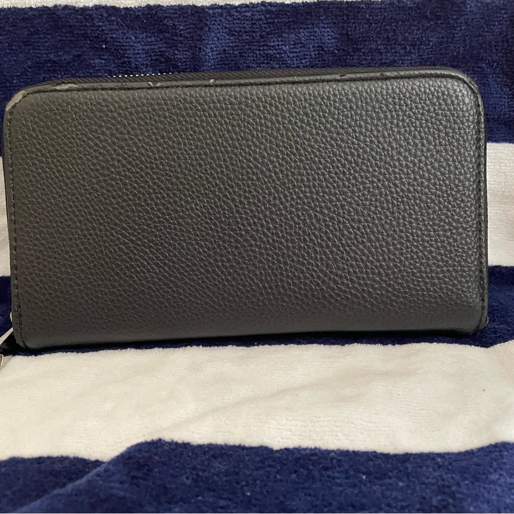 Thirty-One Black Textured Wallet
